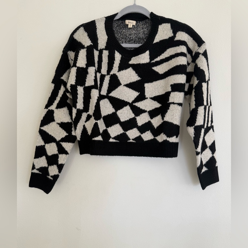 debut black and white long sleeve crew neck sweater.